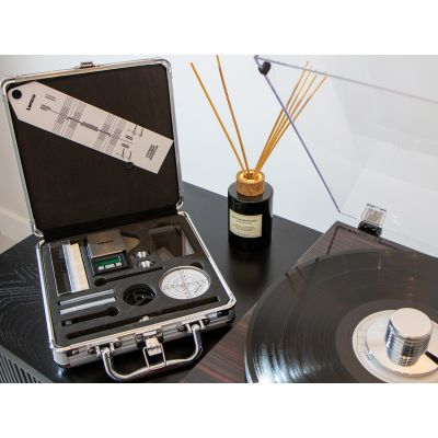 Kit 12 em 1 acessórios para toca discos e kit de limpeza de LPs Lenco TTA-12IN1PRO